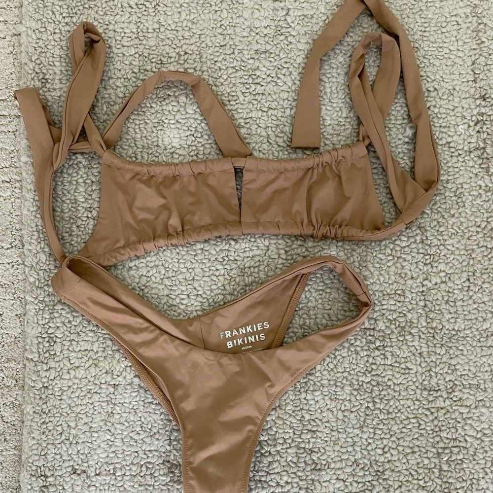 NWOT Frankies Bikinis bikini